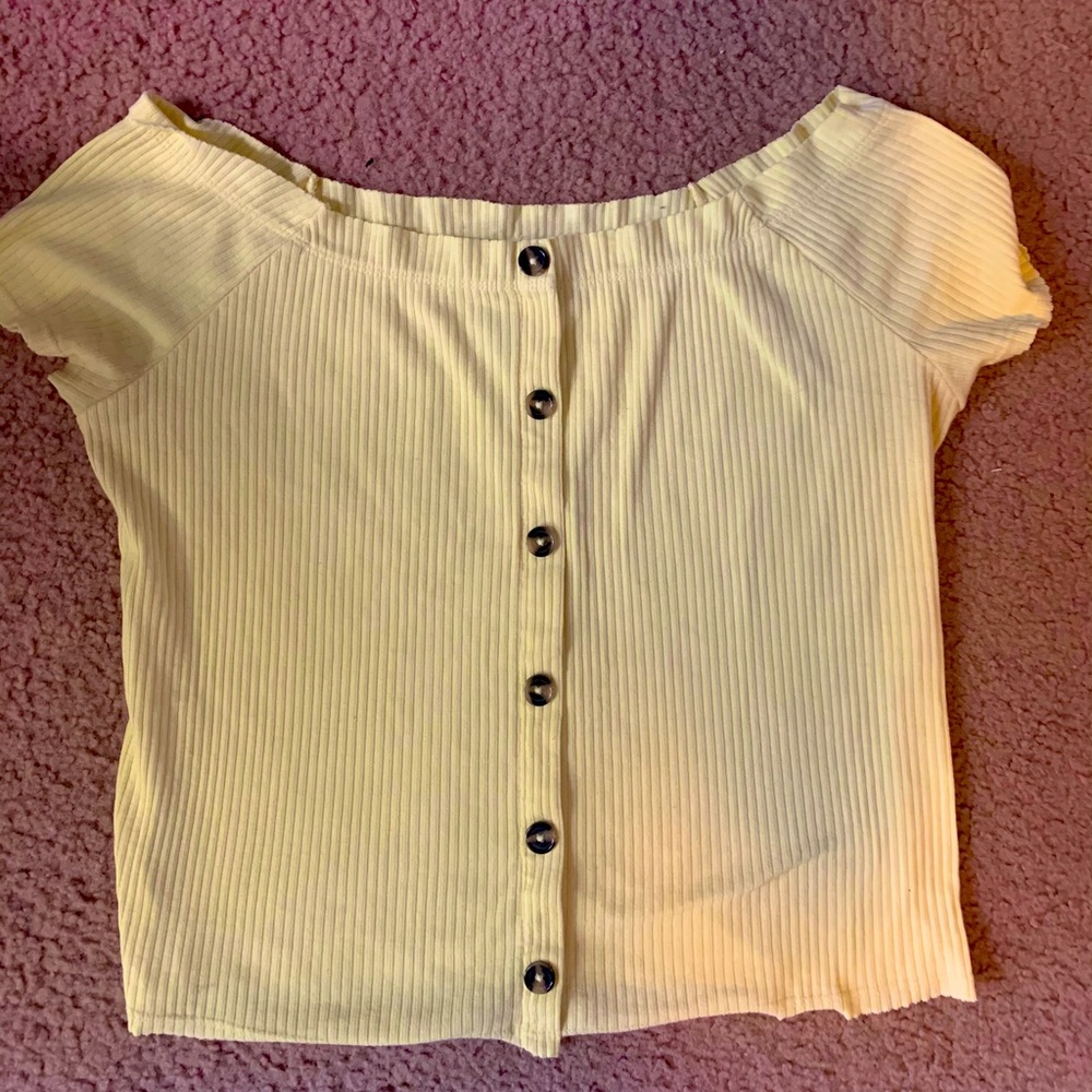 cut semi-short,slightly off the shoulder(shown ^